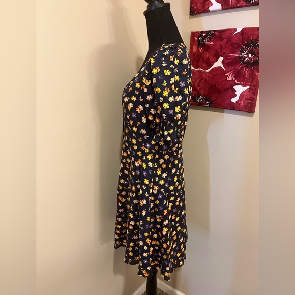 MADEWELL Smock-Sleeve Button-Front Mini Dress in black Happy Hibiscus, size 4 - Picture 4 of 9